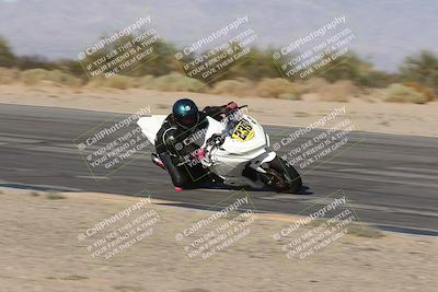 media/Oct-04-2025-CVMA (Sat) [[408bcdd6e4]]/Race 15-Femmewalla-Femmewalla UL/